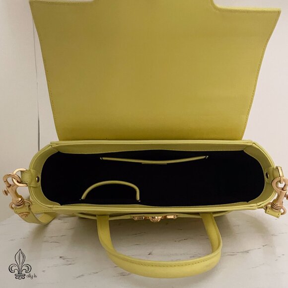 🔰Medusa Versace handbag🔰 - Picture 6 of 9